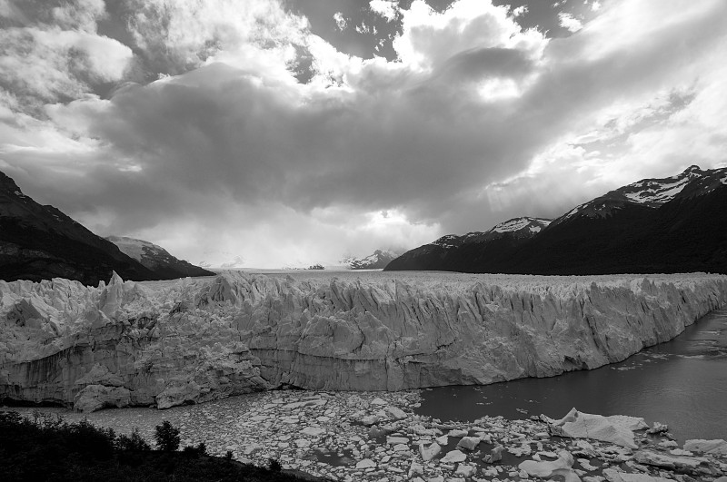 Perito-Moreno-Glaciar-Pano-Patagonia.jpg-A